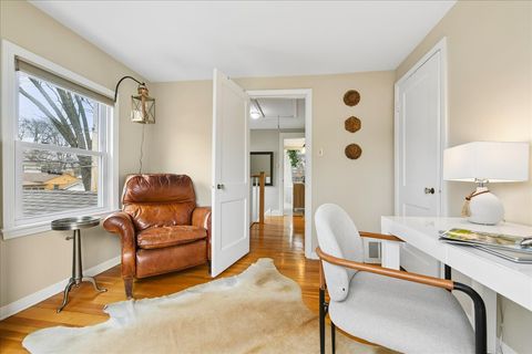 Tiny photo for 1334 S 5th Street, St. Charles, IL 60174 (MLS # 12584179)