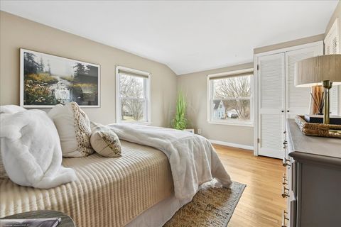 Tiny photo for 1334 S 5th Street, St. Charles, IL 60174 (MLS # 12584179)