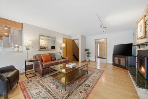 Tiny photo for 320 W Russell Street, Barrington, IL 60010 (MLS # 12514150)