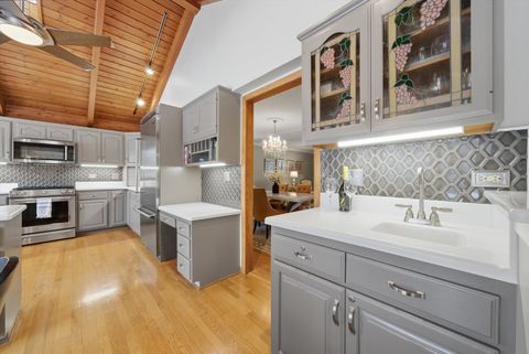 Tiny photo for 320 W Russell Street, Barrington, IL 60010 (MLS # 12514150)