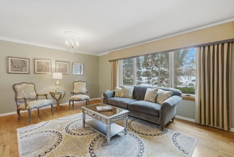 Tiny photo for 320 W Russell Street, Barrington, IL 60010 (MLS # 12514150)