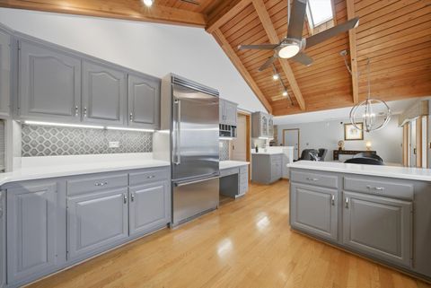 Tiny photo for 320 W Russell Street, Barrington, IL 60010 (MLS # 12514150)