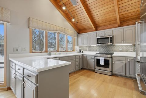 Tiny photo for 320 W Russell Street, Barrington, IL 60010 (MLS # 12514150)