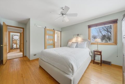Tiny photo for 320 W Russell Street, Barrington, IL 60010 (MLS # 12514150)