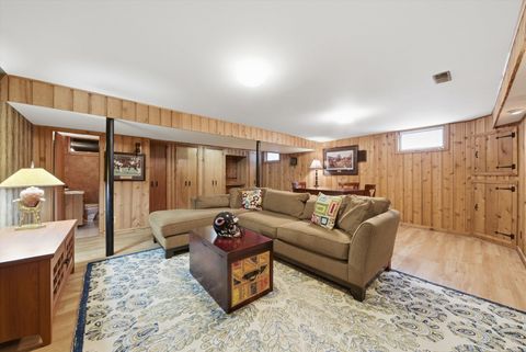 Tiny photo for 320 W Russell Street, Barrington, IL 60010 (MLS # 12514150)