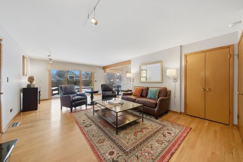 Tiny photo for 320 W Russell Street, Barrington, IL 60010 (MLS # 12514150)