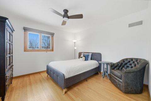 Tiny photo for 320 W Russell Street, Barrington, IL 60010 (MLS # 12514150)