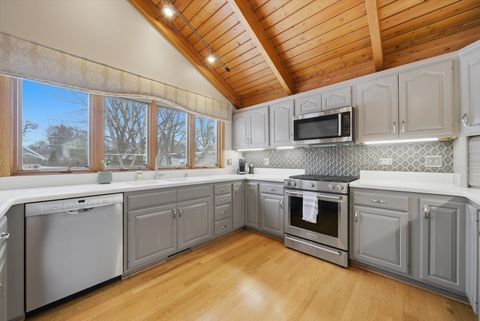 Tiny photo for 320 W Russell Street, Barrington, IL 60010 (MLS # 12514150)