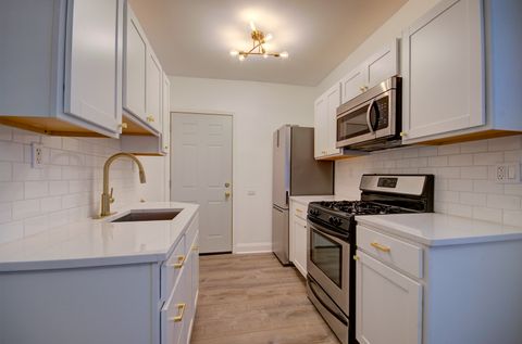 Tiny photo for 10535 S Hale Avenue #1W, Chicago, IL 60643 (MLS # 12629320)