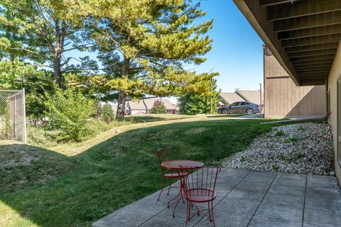 Tiny photo for 220-2A BIENTERRA Trail #2A, Rockford, IL 61107 (MLS # 12475089)