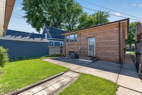 Tiny photo for 7811 McVicker Avenue, Burbank, IL 60459 (MLS # 12682755)