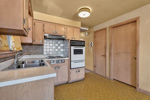 Tiny photo for 7811 McVicker Avenue, Burbank, IL 60459 (MLS # 12682755)