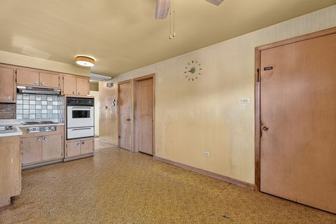 Tiny photo for 7811 McVicker Avenue, Burbank, IL 60459 (MLS # 12682755)