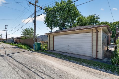 Tiny photo for 7811 McVicker Avenue, Burbank, IL 60459 (MLS # 12682755)