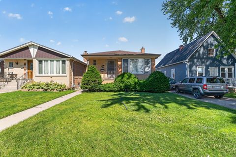 Tiny photo for 7811 McVicker Avenue, Burbank, IL 60459 (MLS # 12682755)