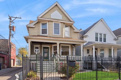 Photo of 2343 N Lawndale Avenue, Chicago, IL 60647 (MLS # 12514411)