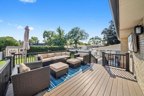 Tiny photo for 142 E QUINCY Street, Elmhurst, IL 60126 (MLS # 12519877)