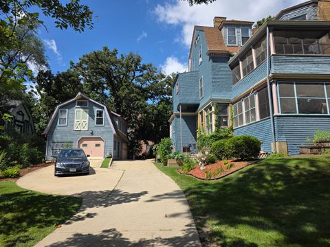 Tiny photo for 705 W Highland Avenue, Elgin, IL 60123 (MLS # 12466938)