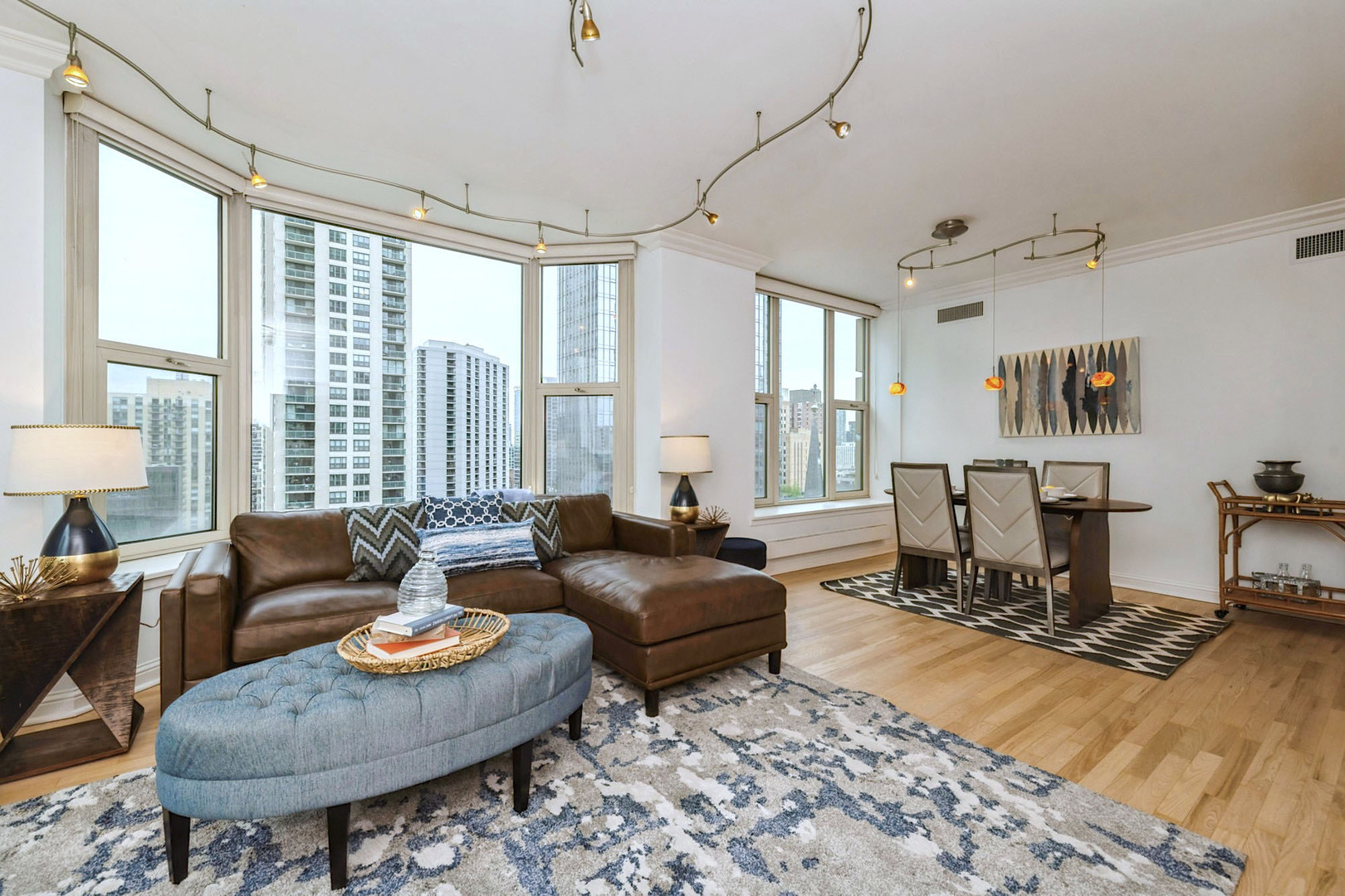 25 E Superior Street 1801