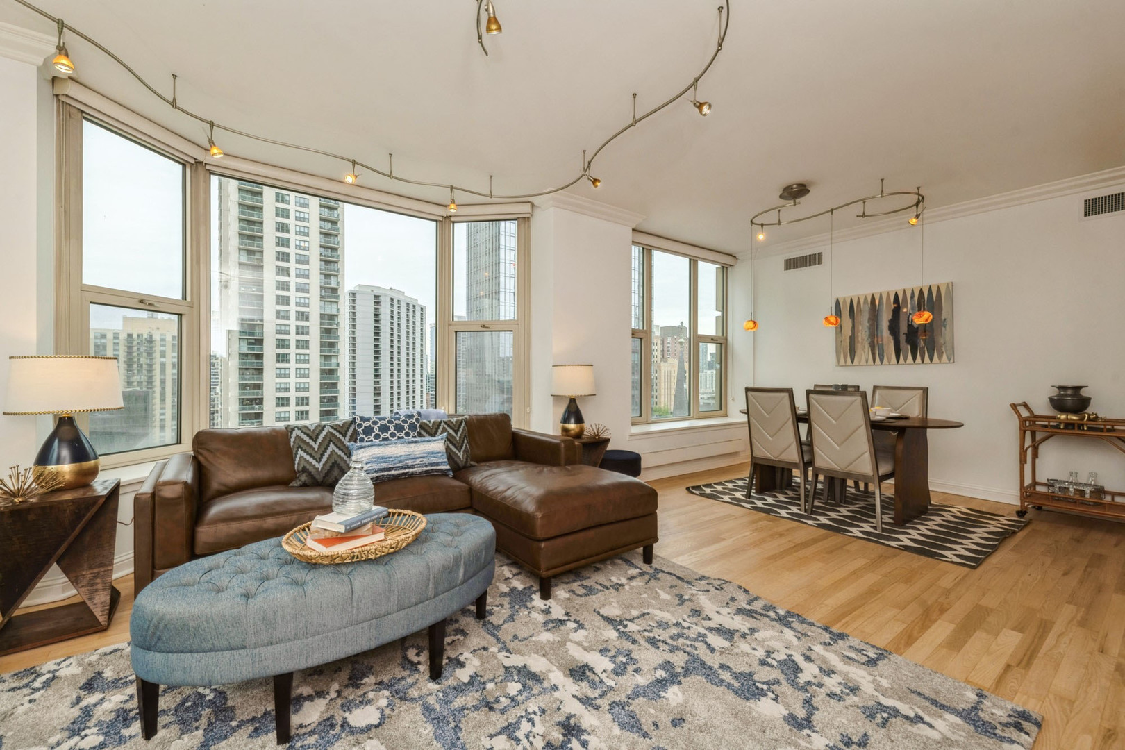 25 E Superior Street 1801