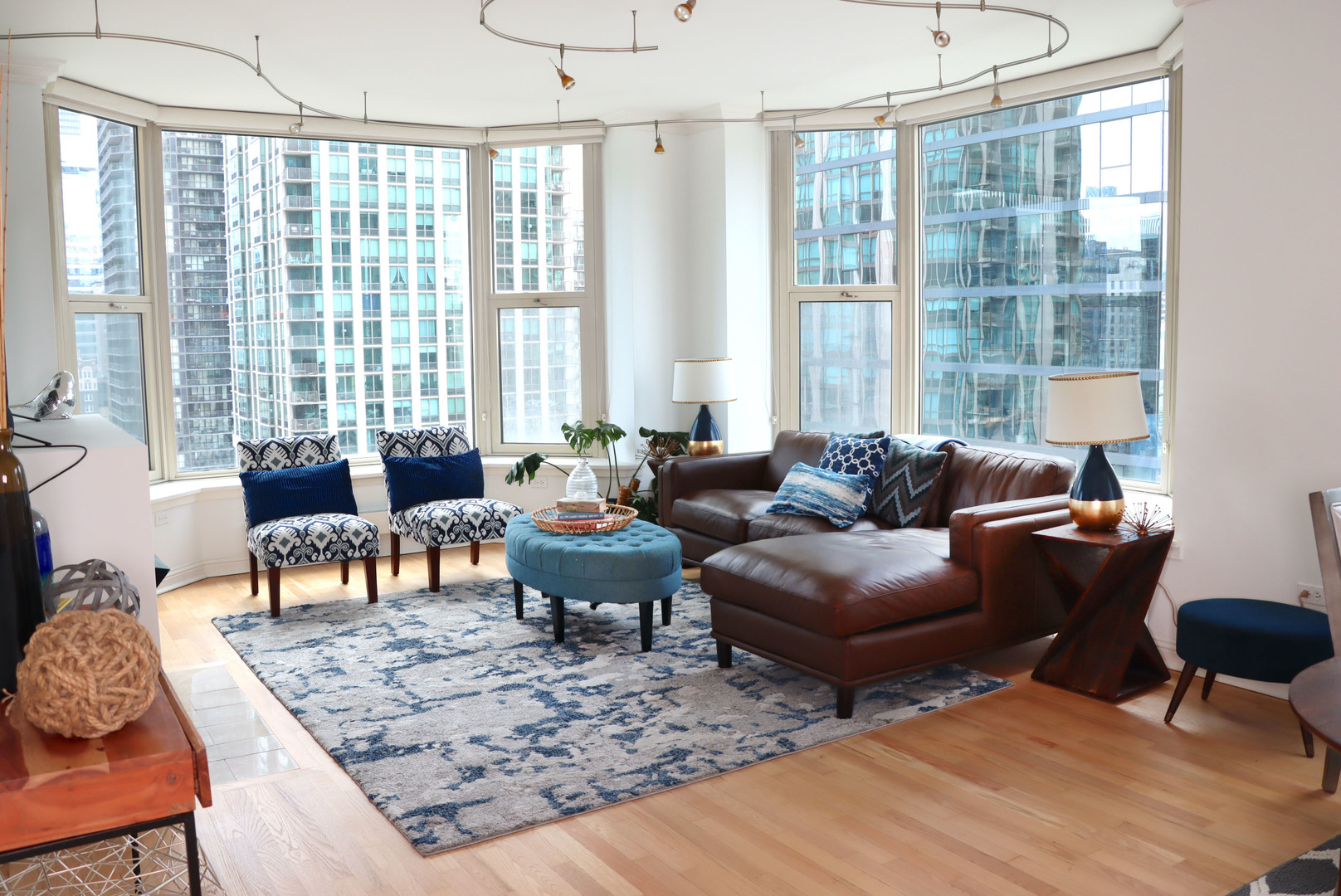 25 E Superior Street 1801