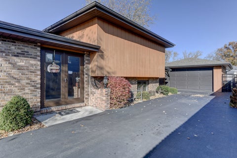 Tiny photo for 181 W 28th Street, South Chicago Heights, IL 60411 (MLS # 12676649)