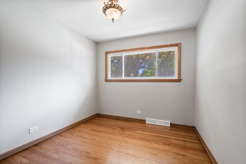 Tiny photo for 600 FLORENCE Drive, Park Ridge, IL 60068 (MLS # 12735930)