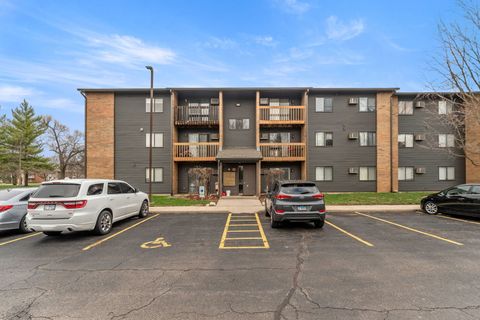 Tiny photo for 651 N Virginia Road #328, Crystal Lake, IL 60014 (MLS # 12621211)