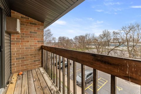 Tiny photo for 651 N Virginia Road #328, Crystal Lake, IL 60014 (MLS # 12621211)