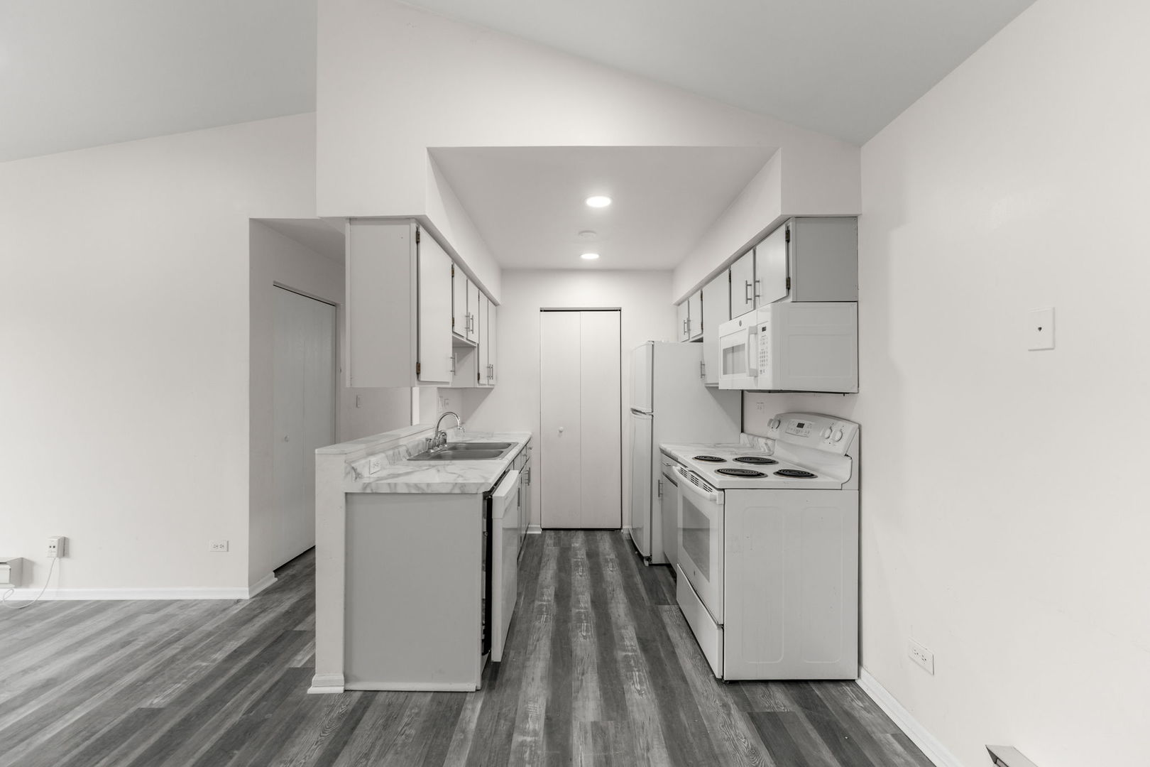 651 N Virginia Road 328