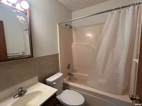 Tiny photo for 3207 HOMESTEAD Avenue, Davenport, IA 52802 (MLS # QC4269823)