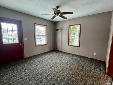 Tiny photo for 3207 HOMESTEAD Avenue, Davenport, IA 52802 (MLS # QC4269823)