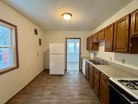 Tiny photo for 3207 HOMESTEAD Avenue, Davenport, IA 52802 (MLS # QC4269823)