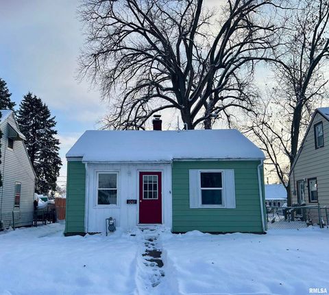 Tiny photo for 3207 HOMESTEAD Avenue, Davenport, IA 52802 (MLS # QC4269823)