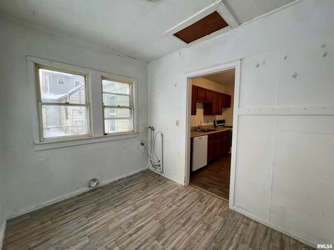 Tiny photo for 3207 HOMESTEAD Avenue, Davenport, IA 52802 (MLS # QC4269823)