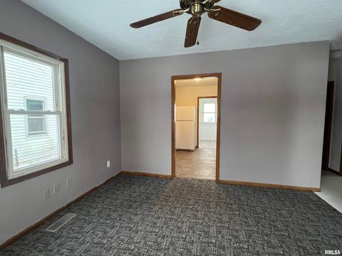 Tiny photo for 3207 HOMESTEAD Avenue, Davenport, IA 52802 (MLS # QC4269823)