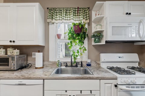 Tiny photo for 1509 W Clark Street, Champaign, IL 61821 (MLS # 12759951)