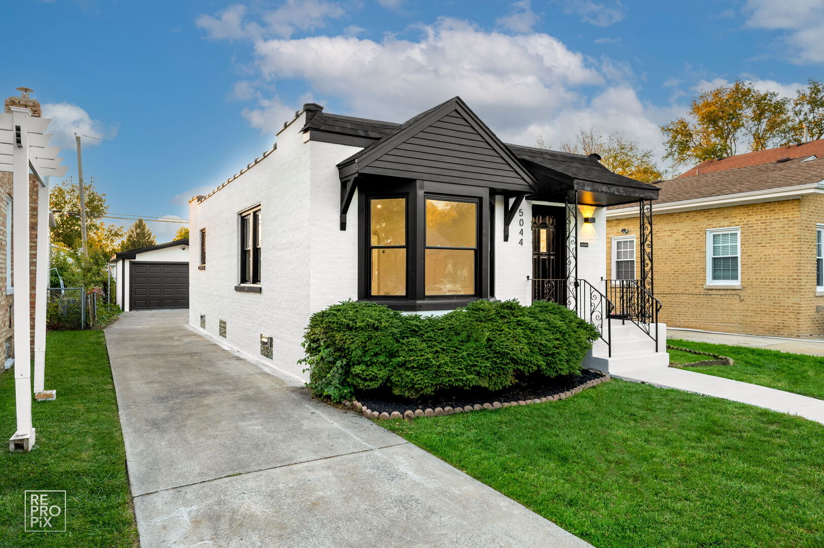 5044 N Merrimac Avenue