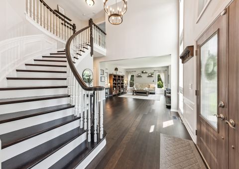 Tiny photo for 1551 DAYBREAK Drive, Libertyville, IL 60048 (MLS # 12397512)