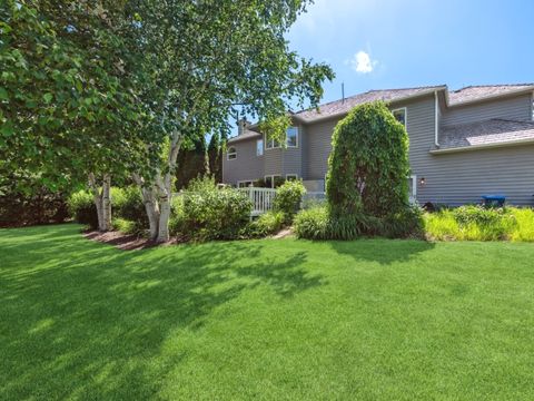 Tiny photo for 1551 DAYBREAK Drive, Libertyville, IL 60048 (MLS # 12397512)