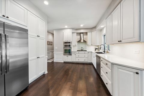 Tiny photo for 1551 DAYBREAK Drive, Libertyville, IL 60048 (MLS # 12397512)