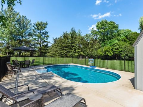 Tiny photo for 1551 DAYBREAK Drive, Libertyville, IL 60048 (MLS # 12397512)