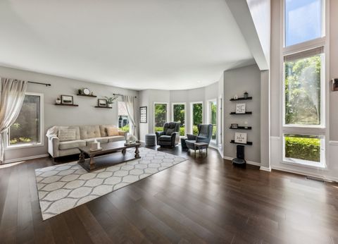 Tiny photo for 1551 DAYBREAK Drive, Libertyville, IL 60048 (MLS # 12397512)