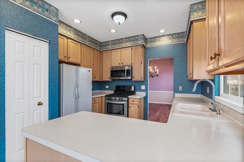 Tiny photo for 17527 W Stillwater Court, Gurnee, IL 60031 (MLS # 12598315)