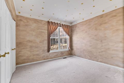 Tiny photo for 17527 W Stillwater Court, Gurnee, IL 60031 (MLS # 12598315)