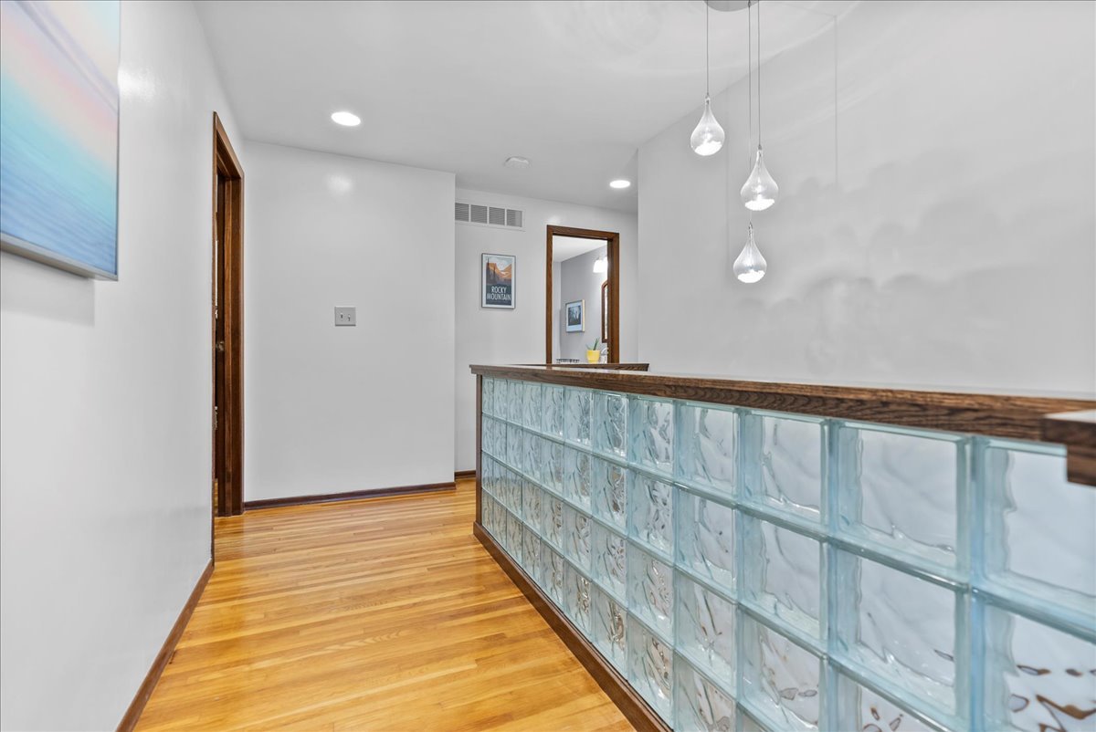 Congerville, Illinois 61729, United States, 4 Bedrooms Bedrooms, ,2 BathroomsBathrooms,Residential,Active,247091