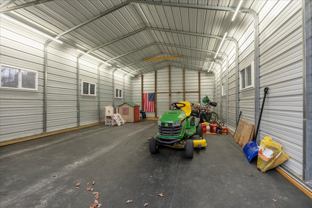 Congerville, Illinois 61729, United States, 4 Bedrooms Bedrooms, ,2 BathroomsBathrooms,Residential,Active,247091