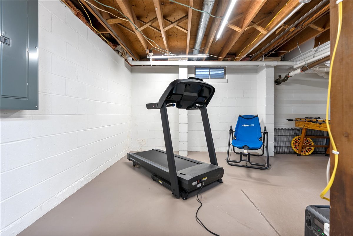 Congerville, Illinois 61729, United States, 4 Bedrooms Bedrooms, ,2 BathroomsBathrooms,Residential,Active,247091