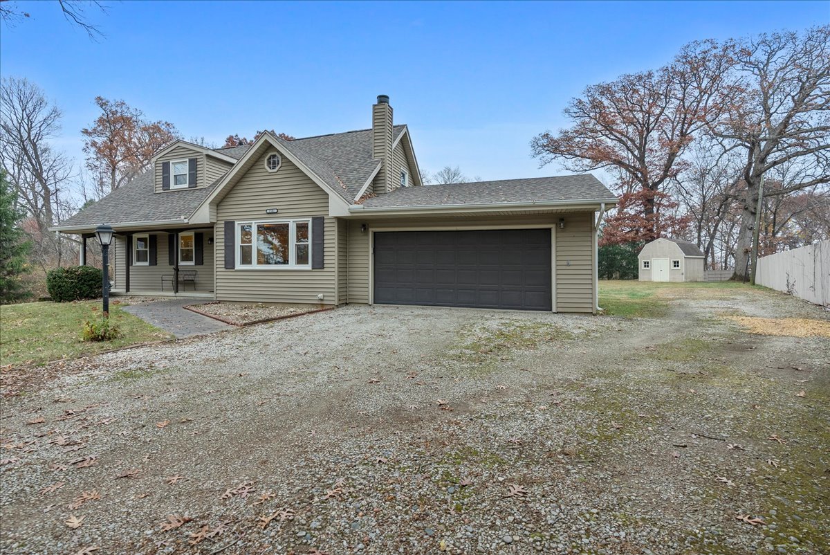 Congerville, Illinois 61729, United States, 4 Bedrooms Bedrooms, ,2 BathroomsBathrooms,Residential,Active,247091