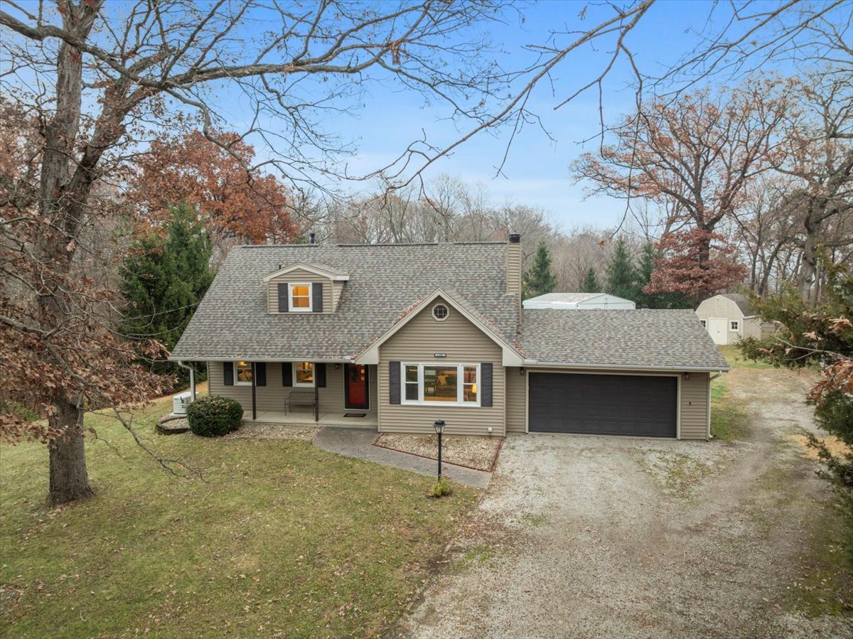 Congerville, Illinois 61729, United States, 4 Bedrooms Bedrooms, ,2 BathroomsBathrooms,Residential,Active,247091